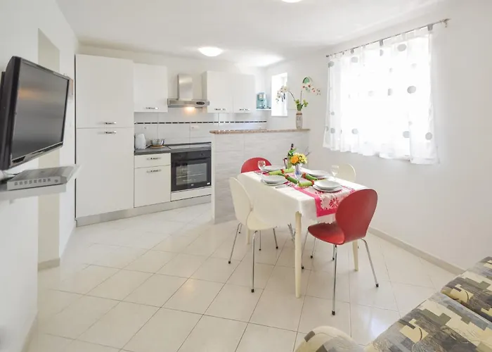 Slavica-1 By Interhome Lägenhet